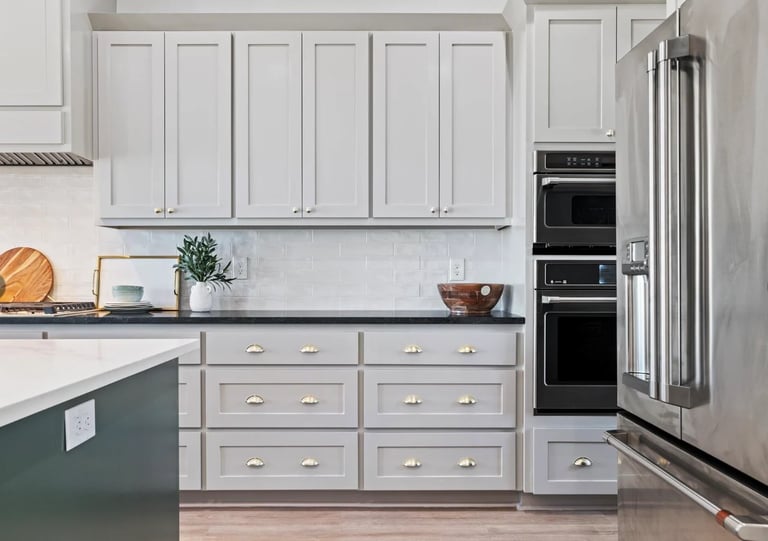 Custom built shaker cabinets with premium finishes in North Texas